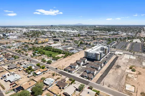 View/Area - 2311 E Mcarthur Dr, Tempe, AZ 85288 photo 3 of 9