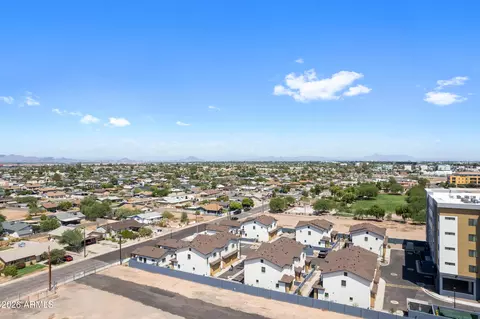 View/Area - 2311 E Mcarthur Dr, Tempe, AZ 85288 photo 4 of 9