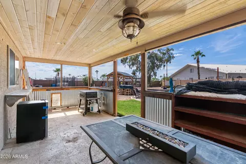 Exterior - 968 W 10th Ave, Apache Junction, AZ 85120 photo 1 of 6