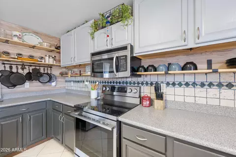 Kitchen - 968 W 10th Ave, Apache Junction, AZ 85120 photo 3 of 3