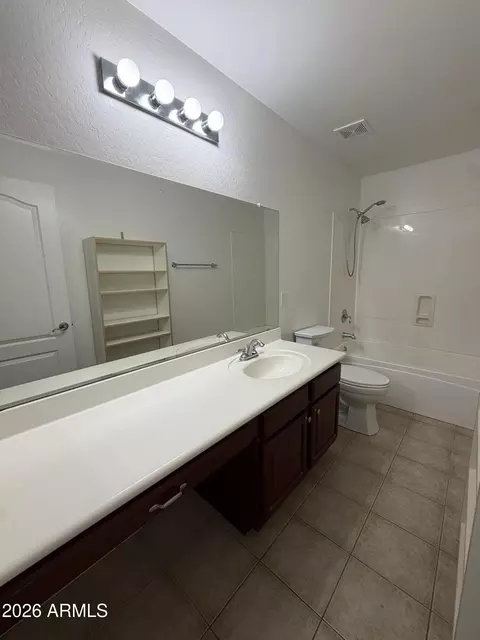 Bath - 2555 E Robb Ln, Phoenix, AZ 85024 photo 4 of 4
