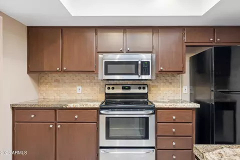 Kitchen - 2446 E 5th Pl, Tempe, AZ 85288 photo 3 of 5
