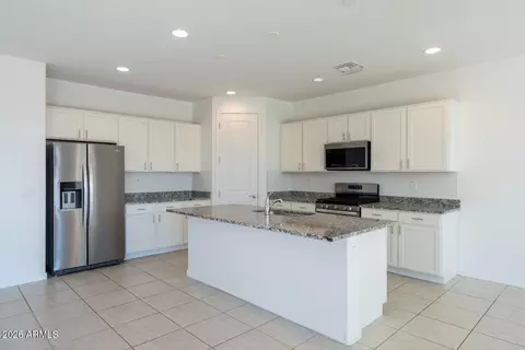 Kitchen - 11241 E Ulysses Ave, Mesa, AZ 85212 photo 1 of 4
