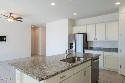 Kitchen - 11241 E Ulysses Ave, Mesa, AZ 85212 photo 4 of 4