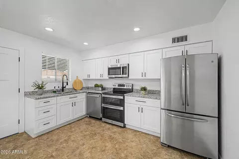 Kitchen - 242 E Heather Ave, Gilbert, AZ 85234 photo 2 of 3