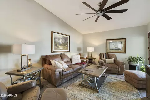 Living - 532 E Renee Dr, Phoenix, AZ 85024 photo 1 of 3