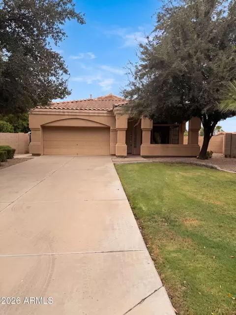 2090 W Corona Dr, Chandler, AZ 85224
