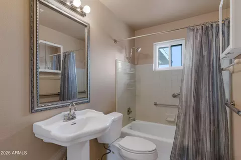 Bath - 4206 E Dolphin Ave, Mesa, AZ 85206 photo 1 of 2