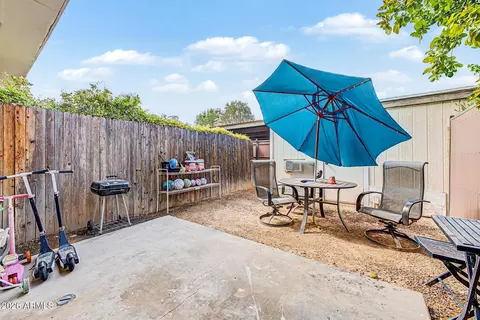 Exterior - 1041 E Lodge Dr, Tempe, AZ 85283 photo 5 of 8