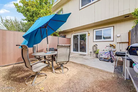 Exterior - 1041 E Lodge Dr, Tempe, AZ 85283 photo 7 of 8