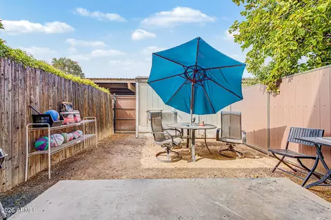Exterior - 1041 E Lodge Dr, Tempe, AZ 85283 photo 6 of 8