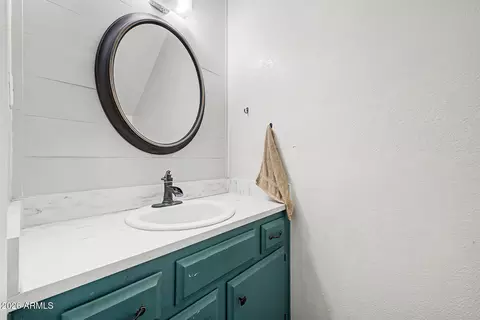 Bath - 1041 E Lodge Dr, Tempe, AZ 85283 photo 1 of 3