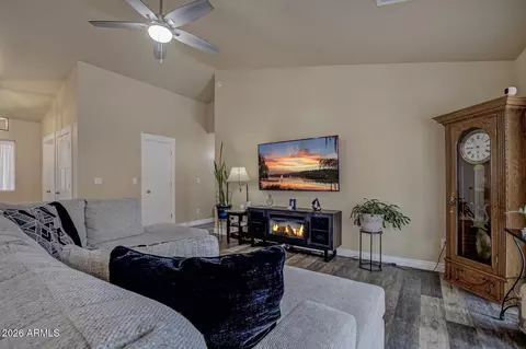 Living - 506 E Wade Ln, Payson, AZ 85541 photo 4 of 4