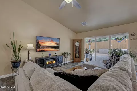 Living - 506 E Wade Ln, Payson, AZ 85541 photo 1 of 4