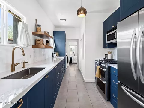 Kitchen - 1115 E Weldon Ave, Phoenix, AZ 85014 photo 1 of 4