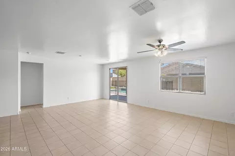 Living - 7123 S 34th Ln, Phoenix, AZ 85041 photo 1 of 3