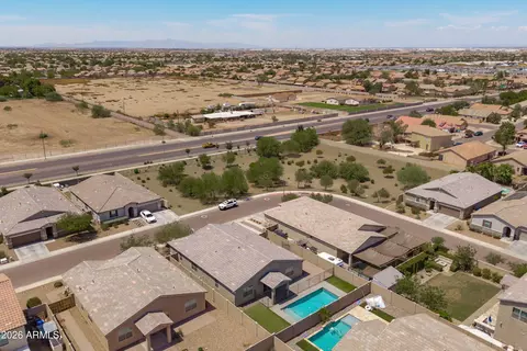 View/Area - 7123 S 34th Ln, Phoenix, AZ 85041 photo 7 of 13