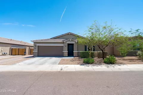 Exterior - 7123 S 34th Ln, Phoenix, AZ 85041 photo 5 of 13