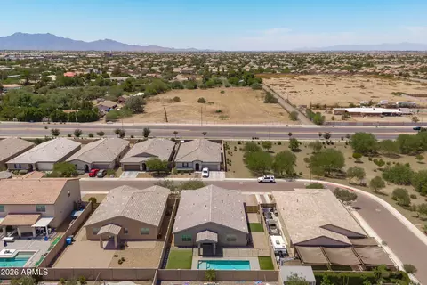 View/Area - 7123 S 34th Ln, Phoenix, AZ 85041 photo 8 of 13