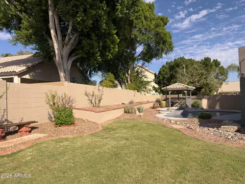 Exterior - 1432 E Saltsage Dr, Phoenix, AZ 85048 photo 10 of 12