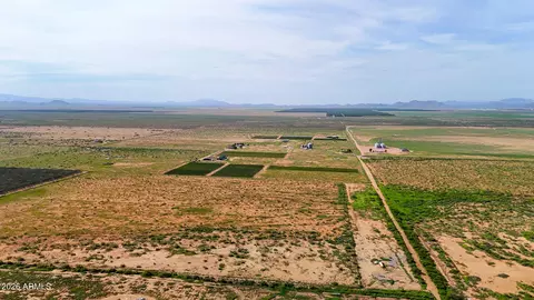 0 E Phillips Rd 40 Acres -- #-, Willcox, AZ 85643 photo 4