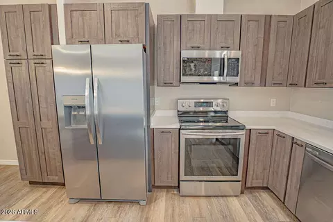 Kitchen - 636 E Sycamore Ln, Payson, AZ 85541 photo 2 of 3