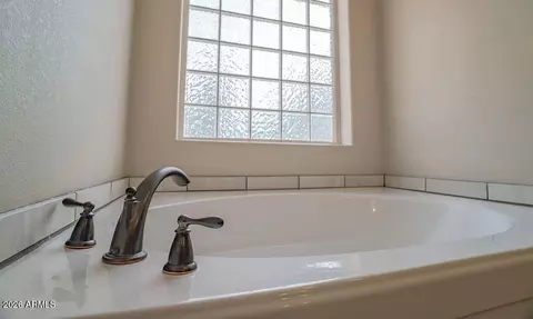 Bath - 636 E Sycamore Ln, Payson, AZ 85541 photo 4 of 5