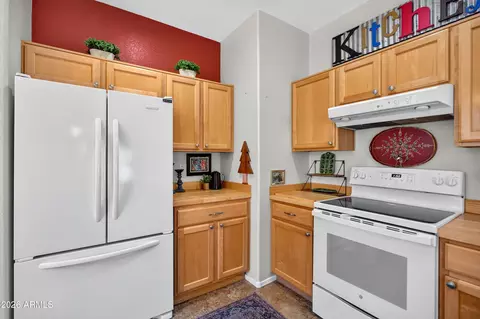 Kitchen - 10944 E Boston St, Apache Junction, AZ 85120 photo 3 of 7