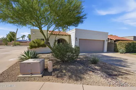 Exterior - 4017 E Dahlia Dr, Phoenix, AZ 85032 photo 4 of 10