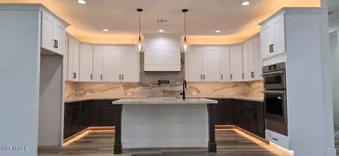 Kitchen - 4334 E Indianola Ave, Phoenix, AZ 85018 photo 1 of 1