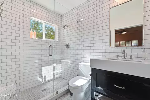 Bath - Undisclosed, Phoenix, AZ 85014 photo 1 of 2