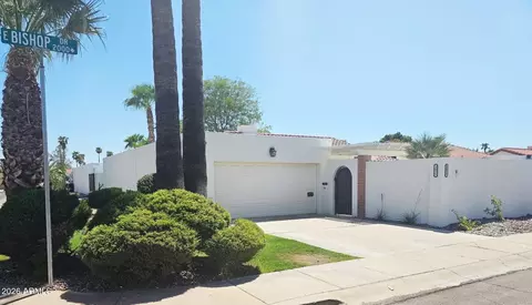 2055 E Bishop Dr, Tempe, AZ 85282