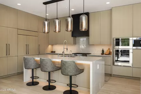 9280 E Thompson Peak Pkwy #19, Scottsdale, AZ 85255