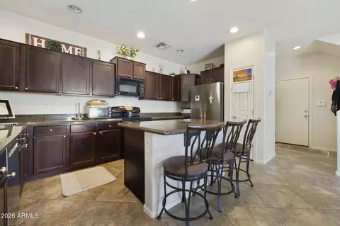 Kitchen - 1680 Elgin St, Gilbert, AZ 85295 photo 6 of 9