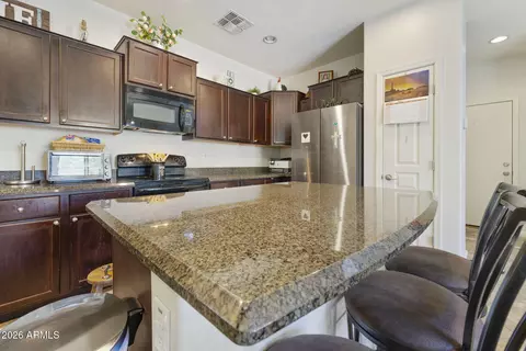 Kitchen - 1680 Elgin St, Gilbert, AZ 85295 photo 4 of 9