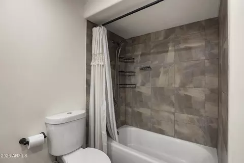 Bath - 1546 E Flower Cir, Mesa, AZ 85204 photo 2 of 4