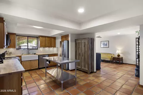 Kitchen - 1546 E Flower Cir, Mesa, AZ 85204 photo 2 of 7