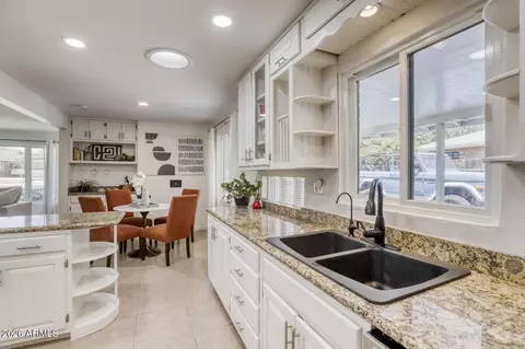 Kitchen - 1939 E Solano Dr, Phoenix, AZ 85016 photo 2 of 2