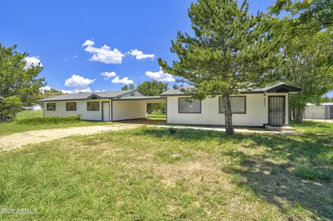 18535 S Joseph Hodge Rd, Peeples Valley, AZ 86332