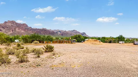 319 S Muleshoe Rd #016D, Apache Junction, AZ 85119 photo 2