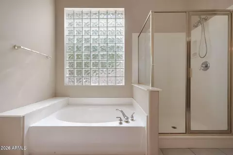 Bath - 7632 E Snowdon Cir, Mesa, AZ 85207 photo 1 of 2