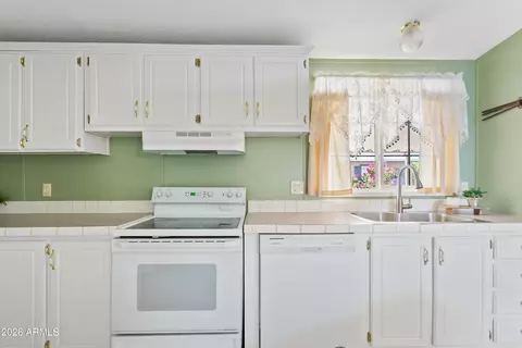 3700 S Tomahawk Rd #31, Apache Junction, AZ 85119 photo 4
