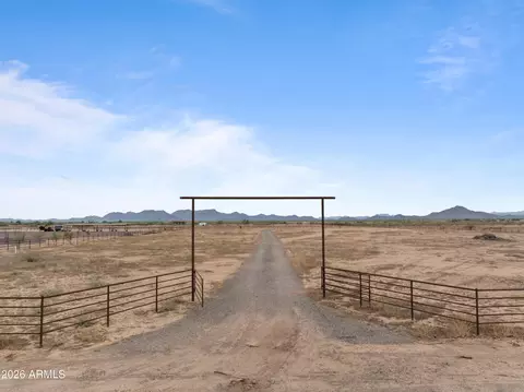0004 W Long Rifle Lot 4 Rd #4, Aguila, AZ 85320