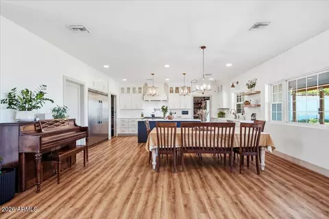 Dining - 21332 S 156th St, Gilbert, AZ 85298 photo 2 of 3