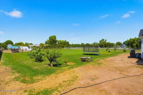 Exterior - 21332 S 156th St, Gilbert, AZ 85298 photo 7 of 9