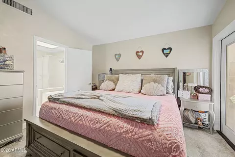 Bedroom - 4138 E Tanglewood Dr, Phoenix, AZ 85048 photo 2 of 4