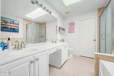 Bath - 4138 E Tanglewood Dr, Phoenix, AZ 85048 photo 1 of 3