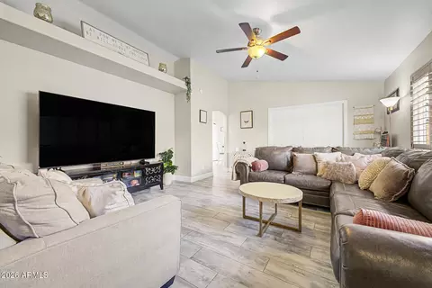 Living - 4138 E Tanglewood Dr, Phoenix, AZ 85048 photo 1 of 3