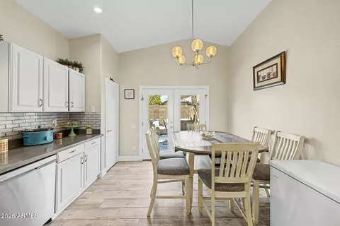 Dining - 4138 E Tanglewood Dr, Phoenix, AZ 85048 photo 1 of 2