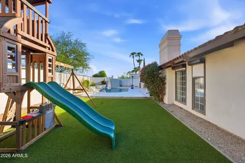 Exterior - 3187 E Berridge Ln, Phoenix, AZ 85016 photo 10 of 10